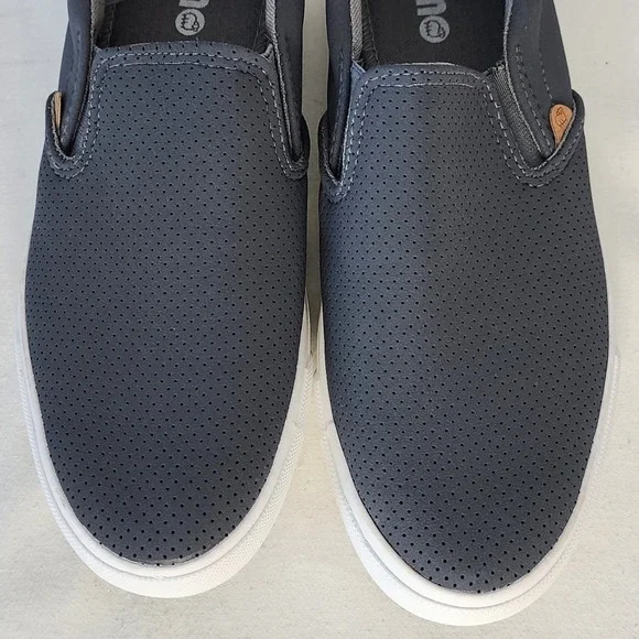 Lamo Perforated Slip On Casual Comfort Shoes Sneakers Gray Size 7.5 - Picture 2 of 6